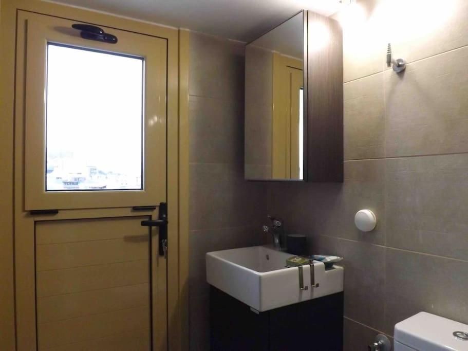 אתונה Luxury Studio With Unique View Of The Acropolis מראה חיצוני תמונה
